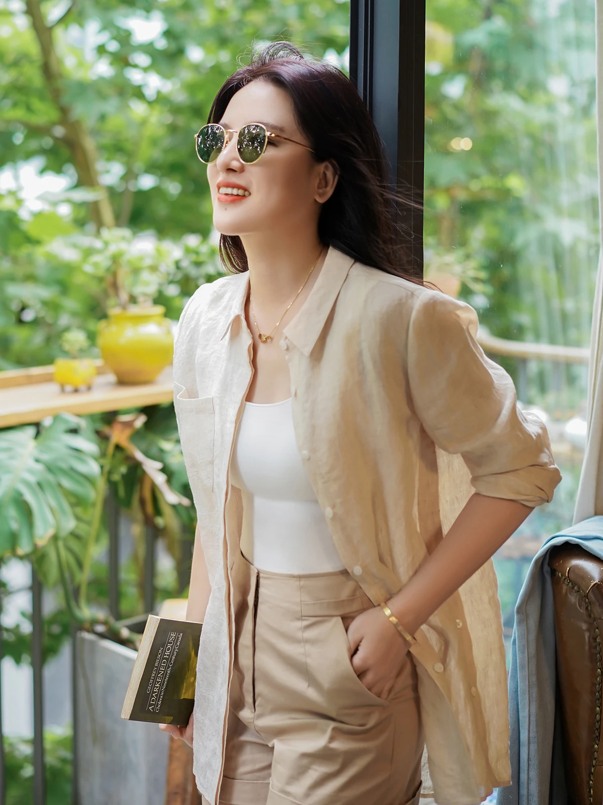 Eco-Friendly Linen Shirt LSEA Little Sea Summer Sunscreen Shirt Straight Cut Long Sleeve Collar Pure Color OL Style
Eco-Friendly Linen Shirt LSEA Little Sea Summer Sunscreen Shirt Straight Cut Long Sleeve Collar Pure Color OL Style