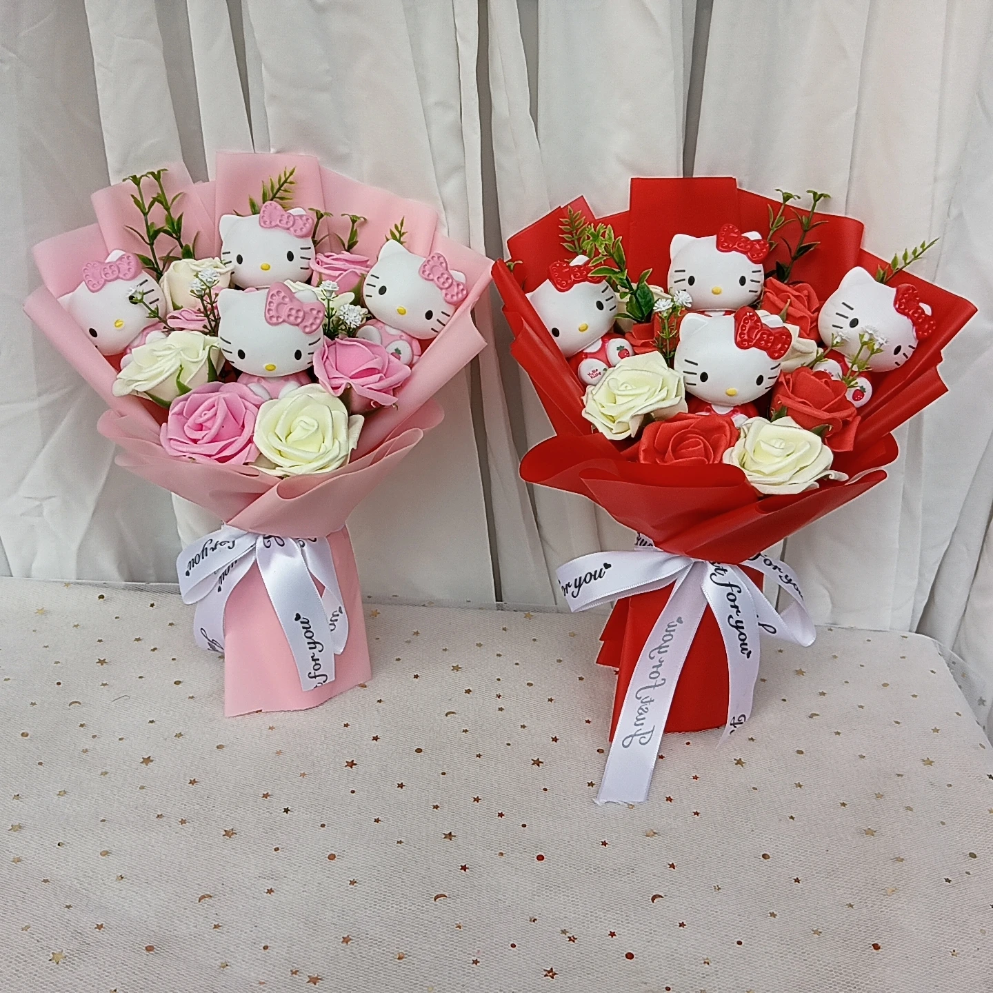 Sanrio Hello Kitty букет милый мультфильм Куроми моя мелодия плюшевая кукла цветок Cinnamoroll Валентина подарок на Рождество и день рождения
Sanrio Hello Kitty букет милый мультфильм Куроми моя мелодия плюшевая кукла цветок Cinnamoroll Валентина подарок на Рождество и день рождения