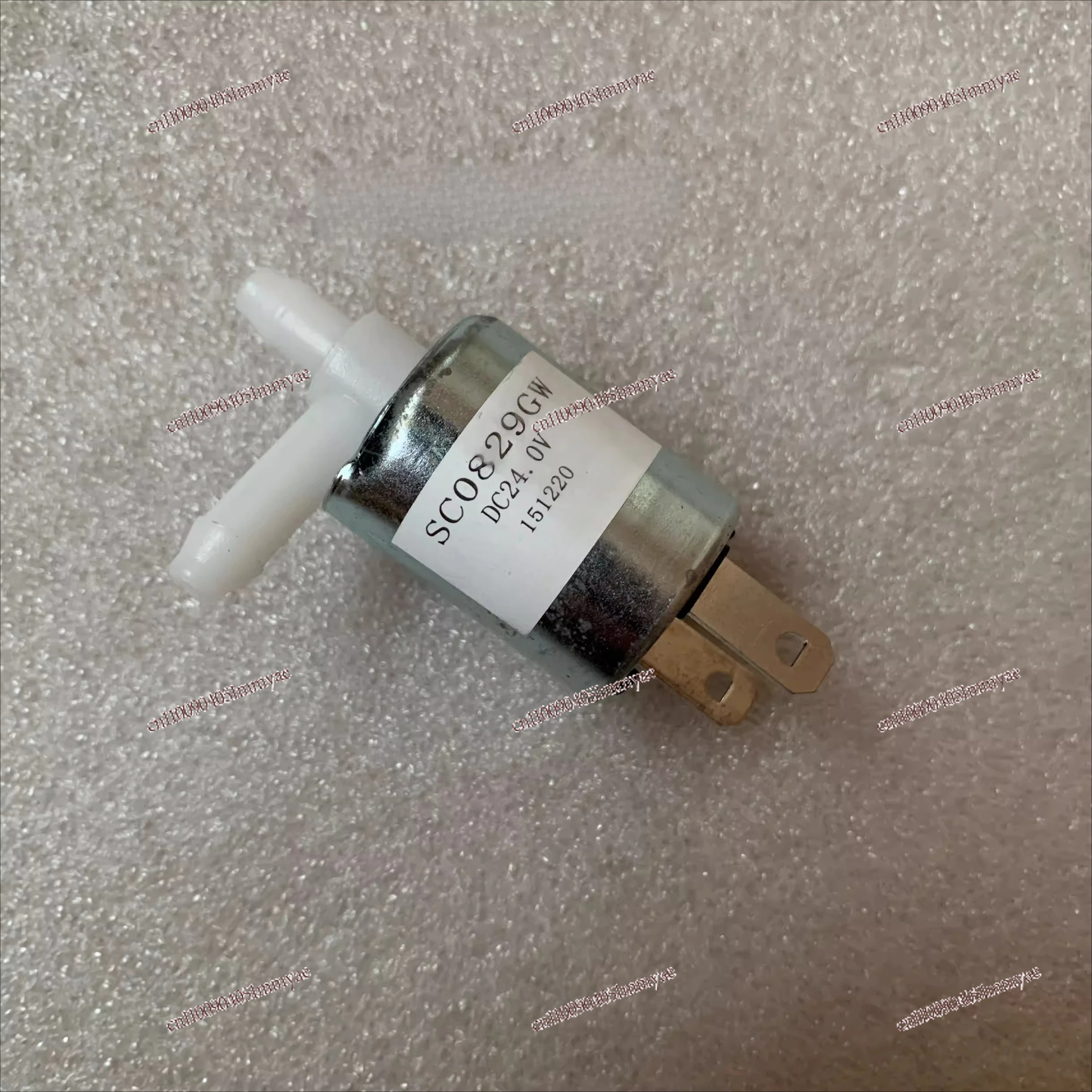 Tea making machine EGEK010EGEK020 solenoid valve assembly brand new original
Tea making machine EGEK010EGEK020 solenoid valve assembly brand new original