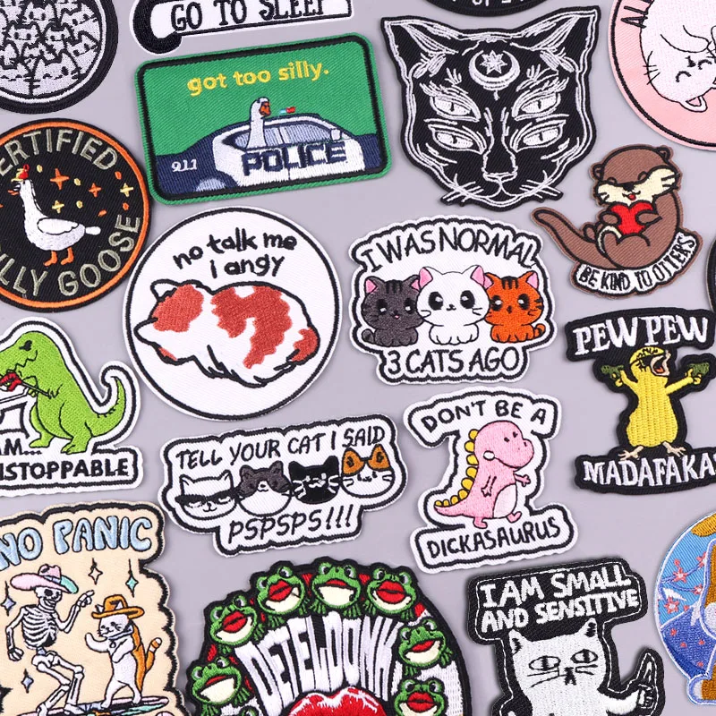 Animals Patch Iron On Patches On Clothes Cartoon Cat Embroidered Patches For Clothing DIY Cute Applique For Clothes Jacket Badge 
Animals Patch Iron On Patches On Clothes Cartoon Cat Embroidered Patches For Clothing DIY Cute Applique For Clothes Jacket Badge