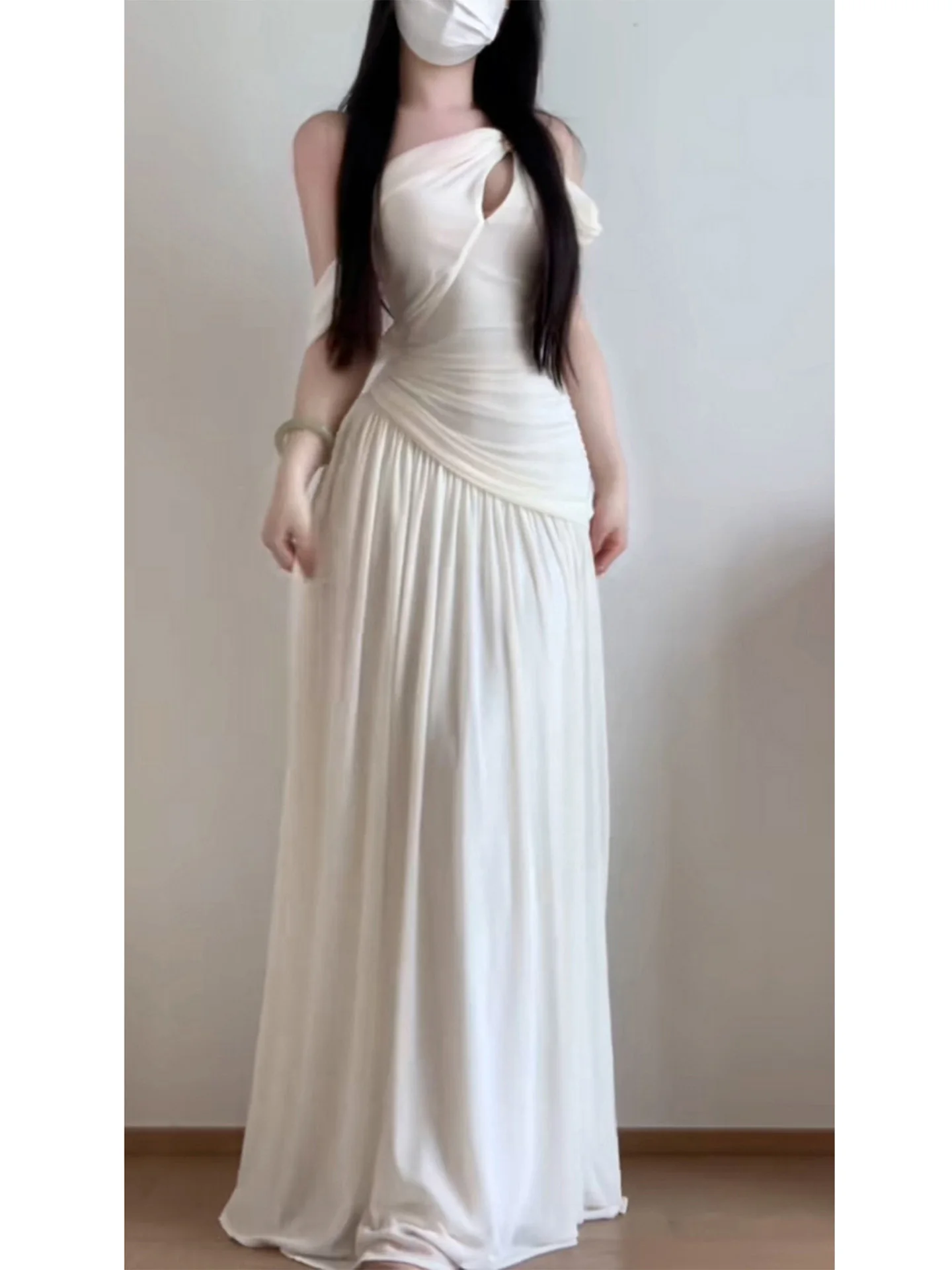 White Sleeveless Slimming Dress for plus Size Women Korean Style Summer New Arrival Casual Wear A-Line Silhouette Dress
White Sleeveless Slimming Dress for plus Size Women Korean Style Summer New Arrival Casual Wear A-Line Silhouette Dress