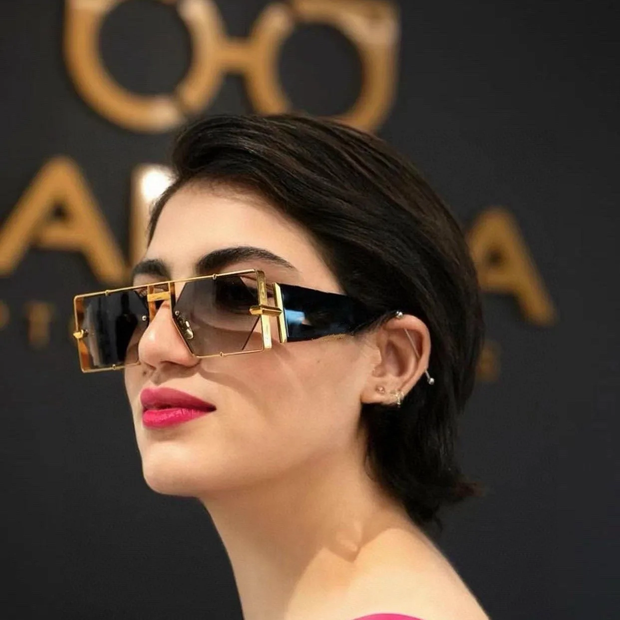 2025 New Small Frame Long Polygon Men's Sunglasses Fashion Women's Friends Driving Mirrors Classic Outdoor Driving Goggles UV400
2025 New Small Frame Long Polygon Men's Sunglasses Fashion Women's Friends Driving Mirrors Classic Outdoor Driving Goggles UV400