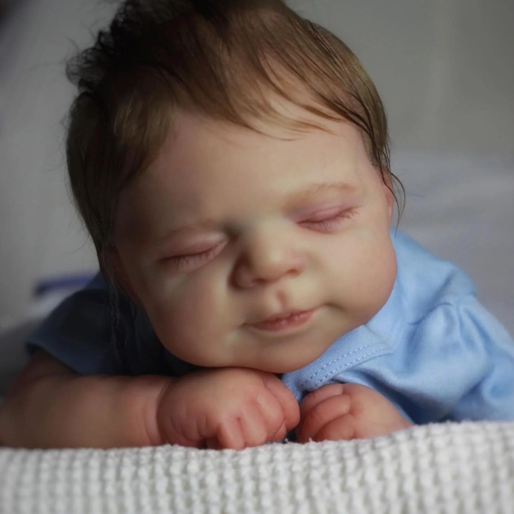 BZDOLL 18 Inch 45cm Asleep Reborn Boy Doll, Full Vinyl Body, Handmade Collectible, Birthday Gift
BZDOLL 18 Inch 45cm Asleep Reborn Boy Doll, Full Vinyl Body, Handmade Collectible, Birthday Gift