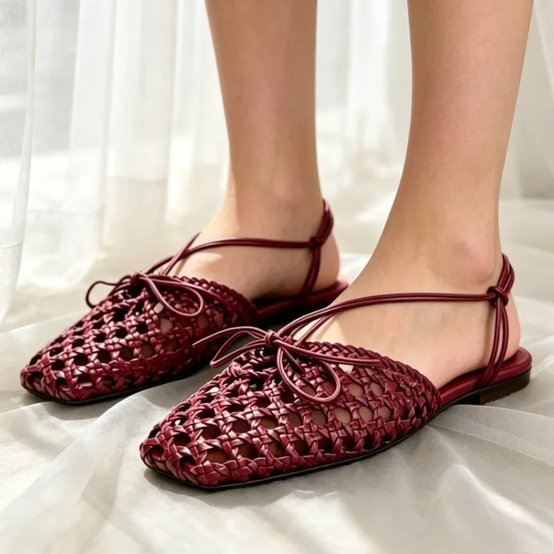 Burgundy Butterfly Detail Flat Sandals Women Elegant Hollow Braided Slingback Designer Shoes Comfortable Square-Toe Beach Sandal
Burgundy Butterfly Detail Flat Sandals Women Elegant Hollow Braided Slingback Designer Shoes Comfortable Square-Toe Beach Sandal