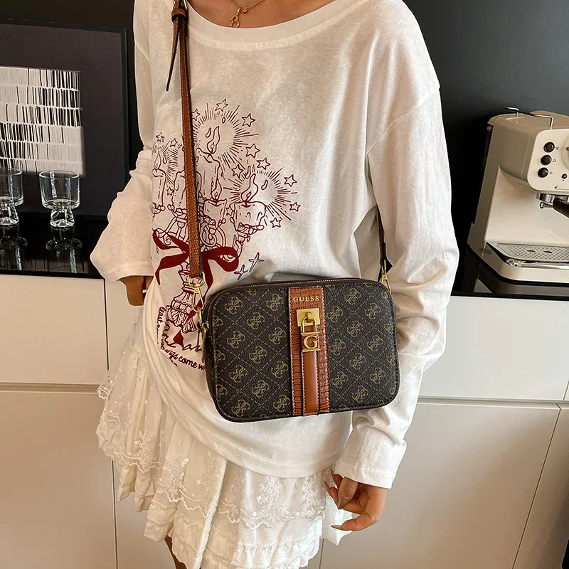 2025 Women's Trendy Shoulder Bag Solid Color Print Crossbody Purse Casual Patchwork Handbag Underarm Bag with Charm Gift
2025 Women's Trendy Shoulder Bag Solid Color Print Crossbody Purse Casual Patchwork Handbag Underarm Bag with Charm Gift