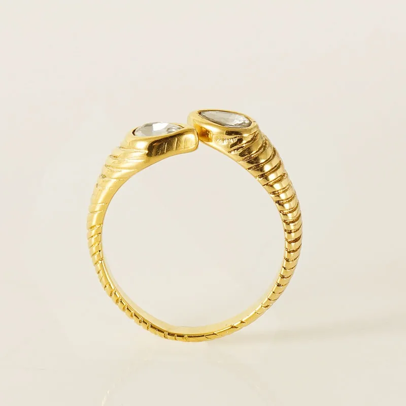 Vintage Water Drop Zircon Ring Women's Niche Stainless Steel Thread Open Ring Jewelry
Vintage Water Drop Zircon Ring Women's Niche Stainless Steel Thread Open Ring Jewelry