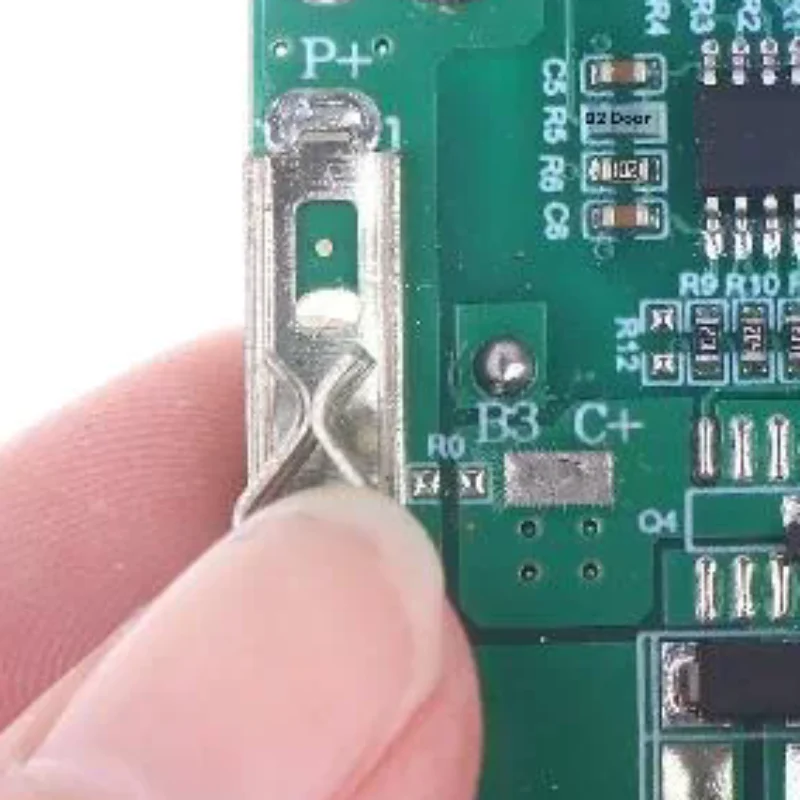 1Pcs Li-Ion Lithium Battery Pack Protection Circuit Board 5S 21V Battery Charging Protection Board BMS Module For Power Tools
1Pcs Li-Ion Lithium Battery Pack Protection Circuit Board 5S 21V Battery Charging Protection Board BMS Module For Power Tools