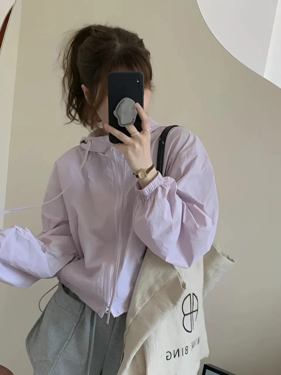 Летняя женская легкая ветровка с защитой от солнца, повседневная универсальная куртка с капюшоном, снаряжение для активного отдыха и путешествий
Летняя женская легкая ветровка с защитой от солнца, повседневная универсальная куртка с капюшоном, снаряжение для активного отдыха и путешествий