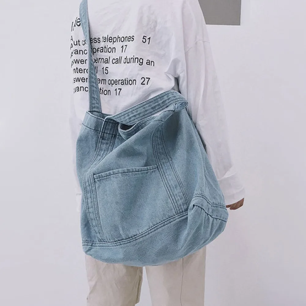 Large Capacity Shoulder Cowboy Bag New Stitching Fashion Handbag Classroom Commuter Tote Bag
Large Capacity Shoulder Cowboy Bag New Stitching Fashion Handbag Classroom Commuter Tote Bag