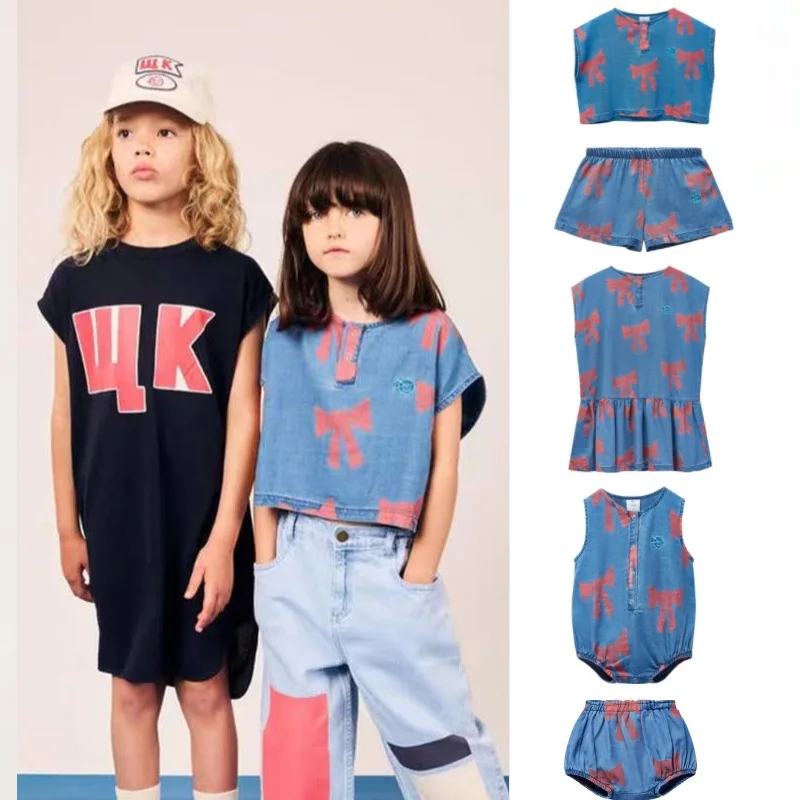 Girls' Dress 2025 Summer New Print Denim Soft Casual Dress Pure Cotton Bow Girls' Short Sleeved T-shirt Set Children's Clothing
Girls' Dress 2025 Summer New Print Denim Soft Casual Dress Pure Cotton Bow Girls' Short Sleeved T-shirt Set Children's Clothing
