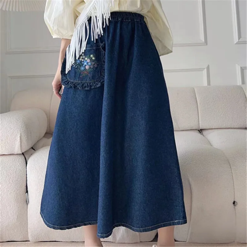 Vintage Embroidery Denim Long Skirts Women Summer High Waist Pocket A-Line Jeans Skirts Korean Fashion Casual Female Faldas Jupe
Vintage Embroidery Denim Long Skirts Women Summer High Waist Pocket A-Line Jeans Skirts Korean Fashion Casual Female Faldas Jupe