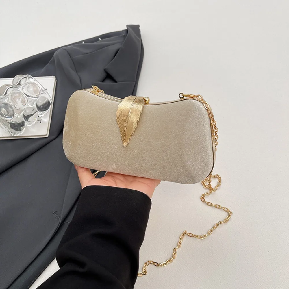 Casual Large Capacity Evening Banquet Bag Phone Pouch Make Up Storage Box Handbag Single Shoulder Chain Crossbody Bag Party
Casual Large Capacity Evening Banquet Bag Phone Pouch Make Up Storage Box Handbag Single Shoulder Chain Crossbody Bag Party