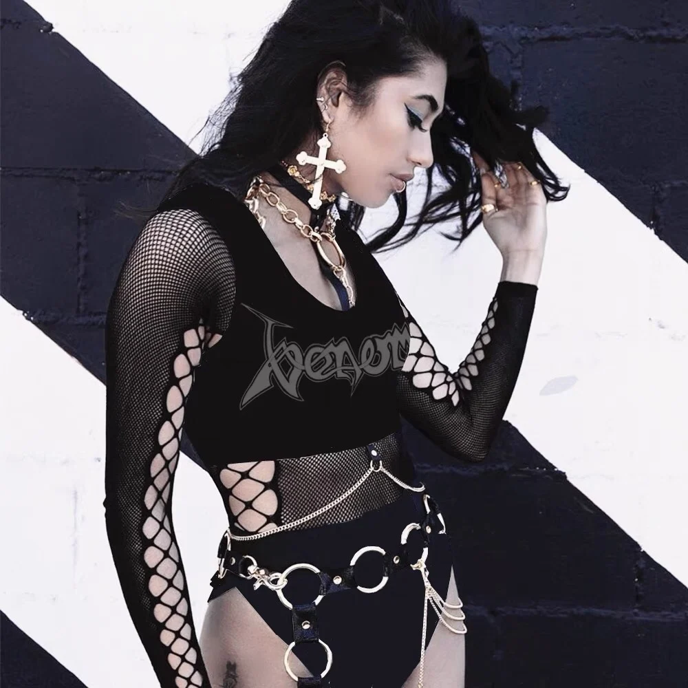 Y2k Punk Hot Girl Rock ажурный перфорированный цельный топ с длинными рукавами в стиле интерьера и сетчатые длинные рукава
Y2k Punk Hot Girl Rock ажурный перфорированный цельный топ с длинными рукавами в стиле интерьера и сетчатые длинные рукава