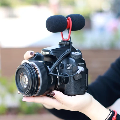 SAIREN T-Mic Dual Head Microphone On-Camera Video Recording Cardioid Micr for iphone Smartphone DSLR Camera Vlog Interview
SAIREN T-Mic Dual Head Microphone On-Camera Video Recording Cardioid Micr for iphone Smartphone DSLR Camera Vlog Interview