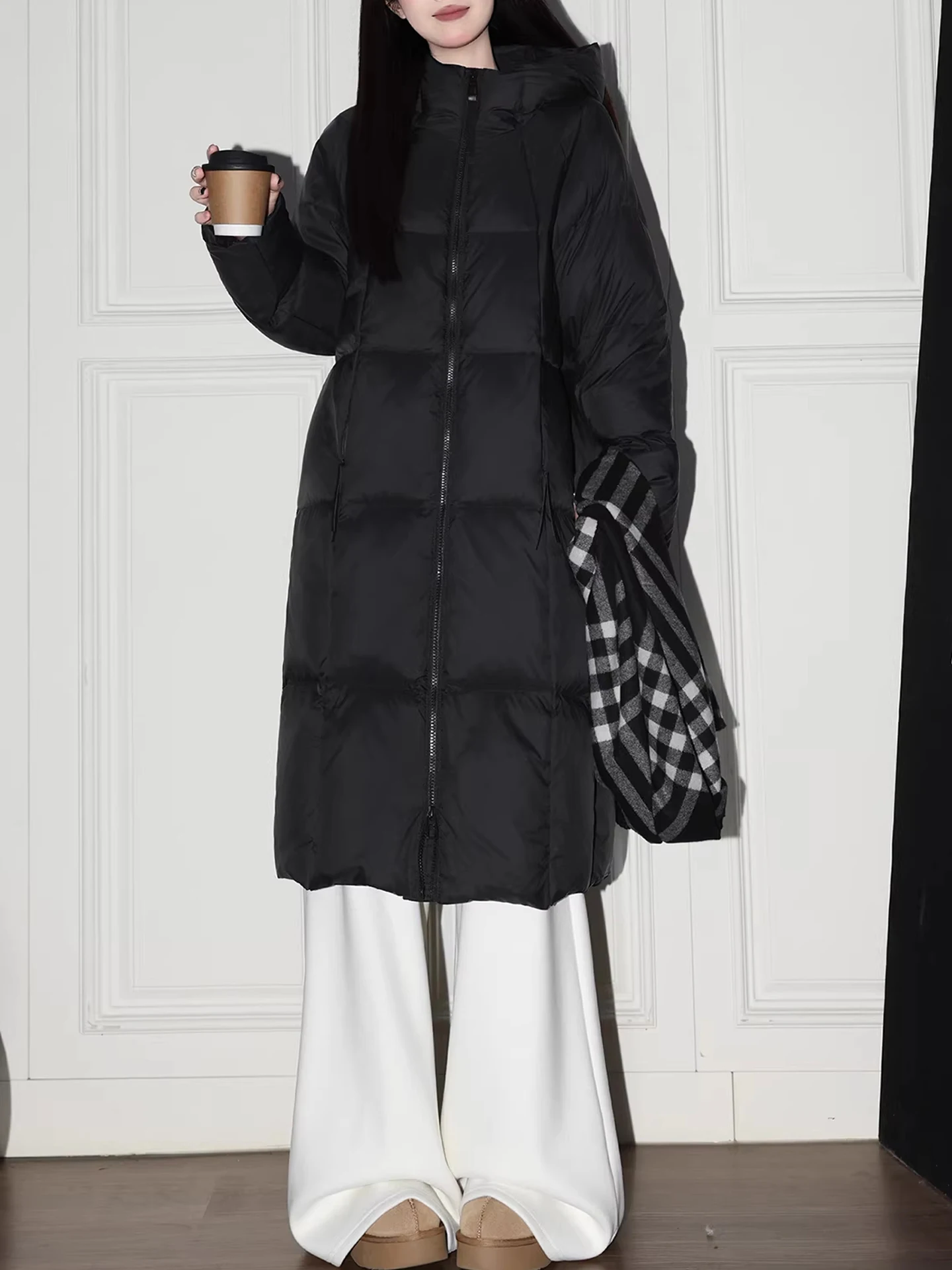 Long Thiened down Cotton Jaet Women's Puffy Cloud Coat Knee-Length 2025 Autumn Winter New Sle Korean Loose Fit Zipper
Long Thiened down Cotton Jaet Women's Puffy Cloud Coat Knee-Length 2025 Autumn Winter New Sle Korean Loose Fit Zipper