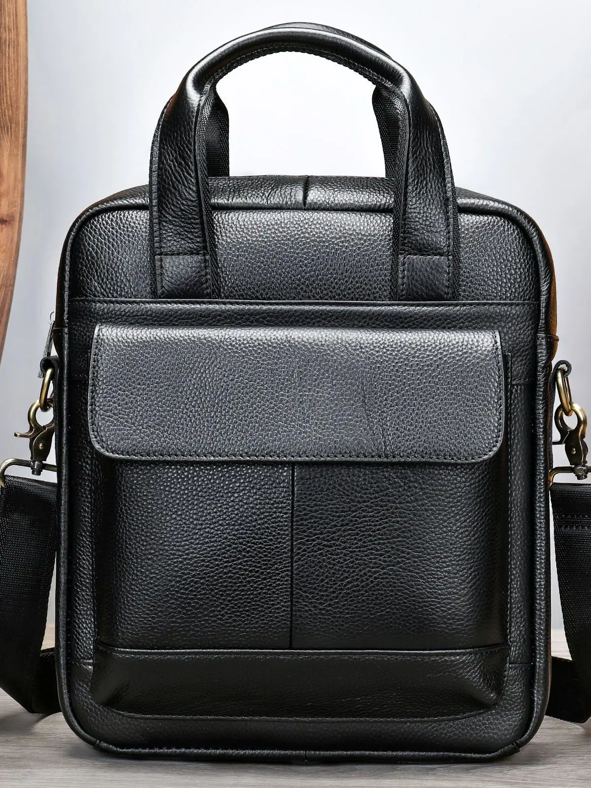 Мужская сумка на одно плечо из воловьей кожи с верхним слоем, неизоляционная сумка из натуральной кожи 2017, дорожная сумка, портативная сумка через плечо для улицы...
Мужская сумка на одно плечо из воловьей кожи с верхним слоем, неизоляционная сумка из натуральной кожи 2017, дорожная сумка, портативная сумка через плечо для улицы...