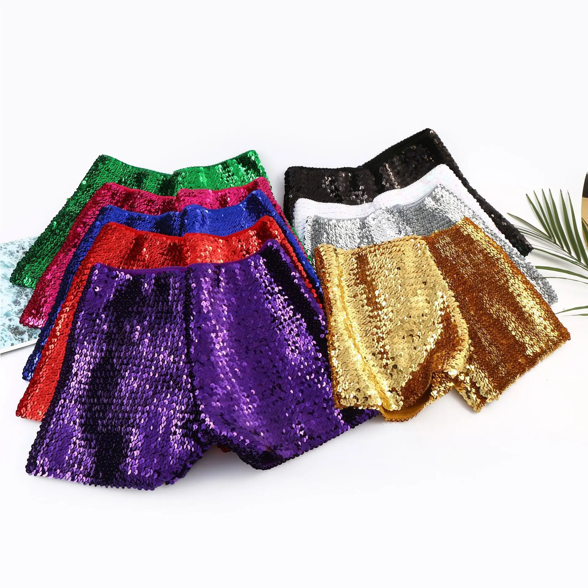 European American Street Fashion Women Metal Sequins Shorts Elastic Belt Slim Low Rise Versatile Dancing Party Hot Pants
European American Street Fashion Women Metal Sequins Shorts Elastic Belt Slim Low Rise Versatile Dancing Party Hot Pants