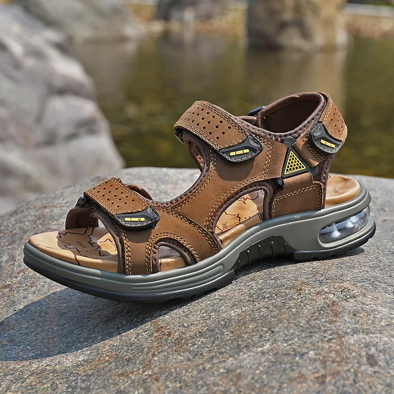2026 Men's Summer New Outdoor Sports Sandals Lightweight Breathable Beach Shoes Fashionable Youth Casual Magic Tape Closure
2026 Men's Summer New Outdoor Sports Sandals Lightweight Breathable Beach Shoes Fashionable Youth Casual Magic Tape Closure