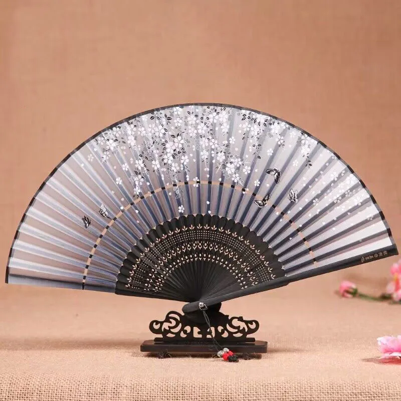 Women's Home Daily Folding Fan Chinese Bamboo Leaf Tassel Plum Blossom Dance Hand Fan Gift Craft Decoration Home Decoration
Women's Home Daily Folding Fan Chinese Bamboo Leaf Tassel Plum Blossom Dance Hand Fan Gift Craft Decoration Home Decoration