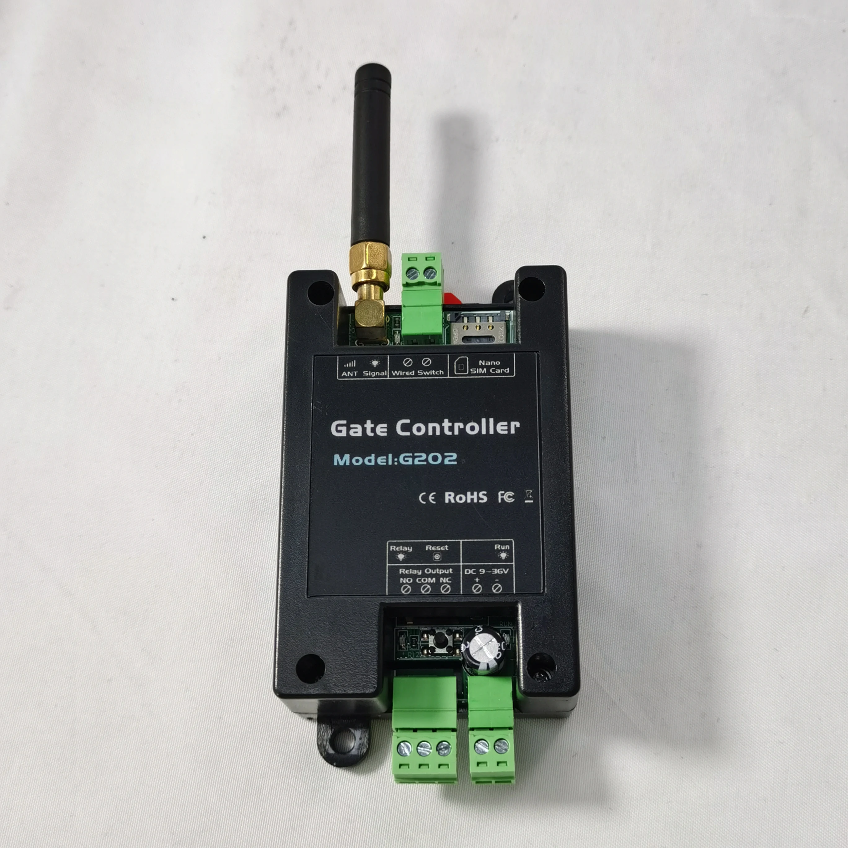 GSM gate opener G202 remote control single relay switch for sliding swing garage Gate Opener ( replace RTU5024 )
GSM gate opener G202 remote control single relay switch for sliding swing garage Gate Opener ( replace RTU5024 )