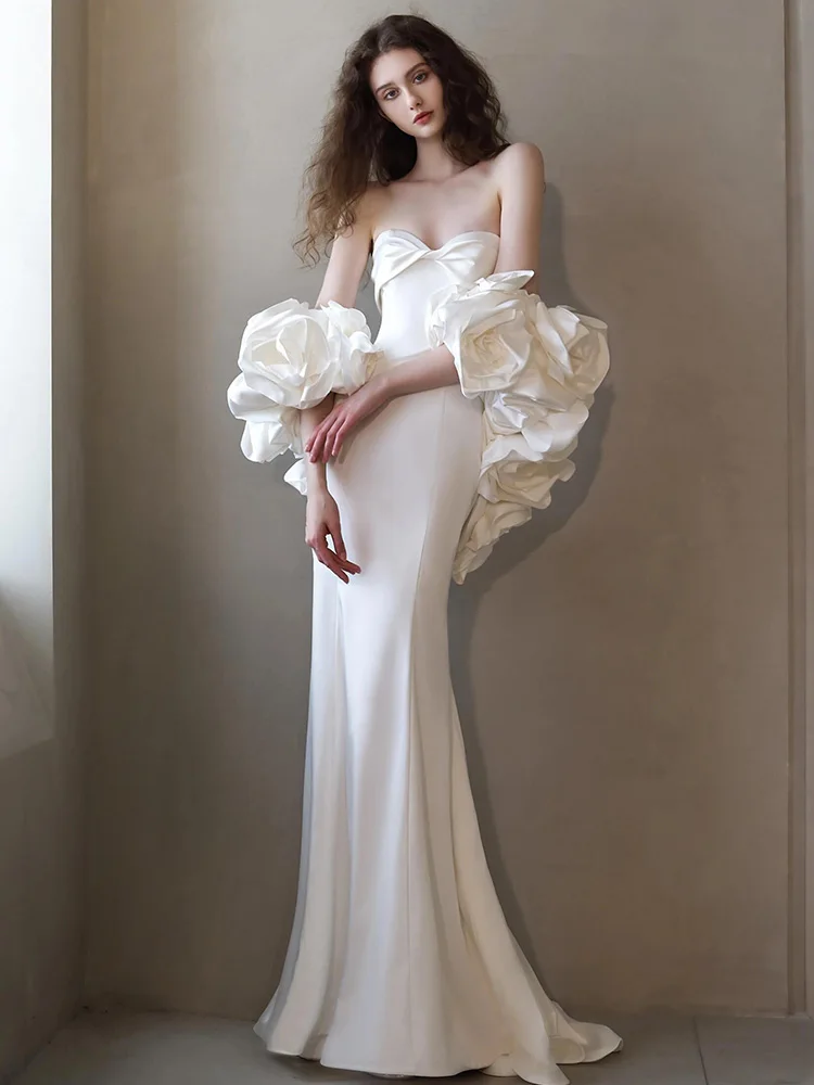 Ele White Satin Wedding Dr Floral Handmade Mid-Waist Tailored Fi-Tail Gown for Women Ideal for Weddings And Parties
Ele White Satin Wedding Dr Floral Handmade Mid-Waist Tailored Fi-Tail Gown for Women Ideal for Weddings And Parties