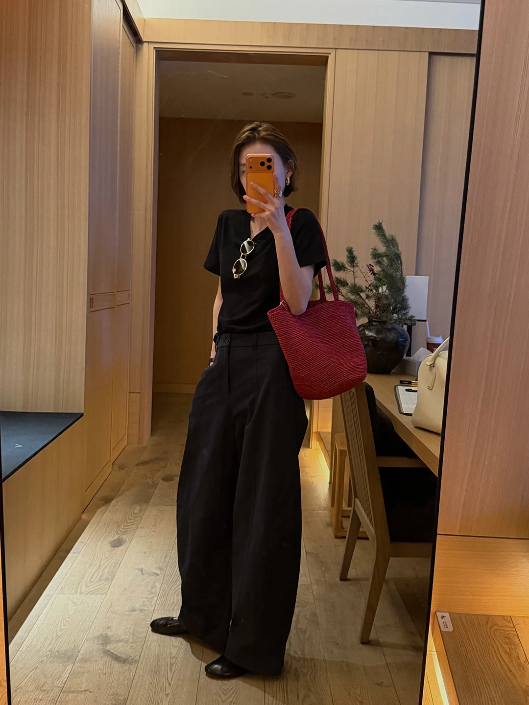 Atoushow Pure Color Hemp Drapey Wide Leg Pants Women's Spring 2026 Korean Style Loose Meat Concealing Slimming Casual Pants
Atoushow Pure Color Hemp Drapey Wide Leg Pants Women's Spring 2026 Korean Style Loose Meat Concealing Slimming Casual Pants