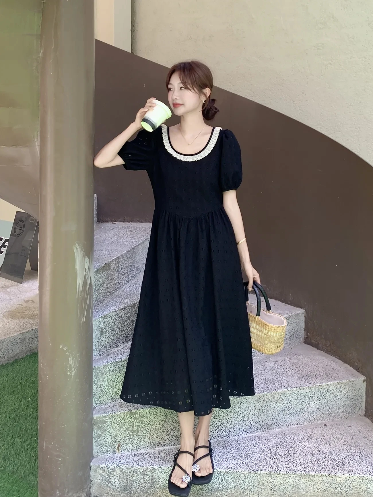 plus Size Bubble Sleeve Long Dress Women Summer Slimming Hollow out Waist Cinched French Style A-Line Dress Lace High Waist
plus Size Bubble Sleeve Long Dress Women Summer Slimming Hollow out Waist Cinched French Style A-Line Dress Lace High Waist