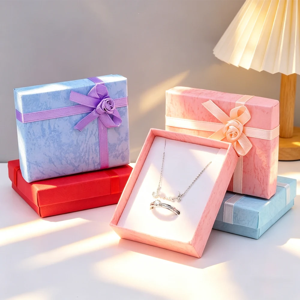 12pcs Paper Jewelry Box Cardboard Gift Boxes for Ring Necklace Earring Brooch Women Jewelry Packaging Display with White Sponge
12pcs Paper Jewelry Box Cardboard Gift Boxes for Ring Necklace Earring Brooch Women Jewelry Packaging Display with White Sponge