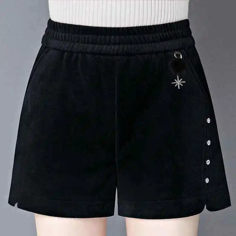 Вельветовые шорты, женские ботинки с высокой талией, универсальные повседневные брюки трапециевидной формы
Вельветовые шорты, женские ботинки с высокой талией, универсальные повседневные брюки трапециевидной формы