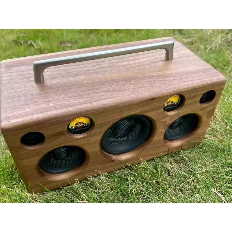 Audiophile grade HIFI Bluetooth speaker Home living room Mobile phone U disk Audio High sound quality Heavy subwoofer
Audiophile grade HIFI Bluetooth speaker Home living room Mobile phone U disk Audio High sound quality Heavy subwoofer