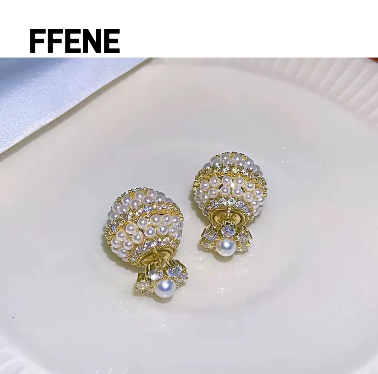 Hot sale Korean Dongdaemun temperament round ball earrings front and back big temperament pearl earrings for women
Hot sale Korean Dongdaemun temperament round ball earrings front and back big temperament pearl earrings for women