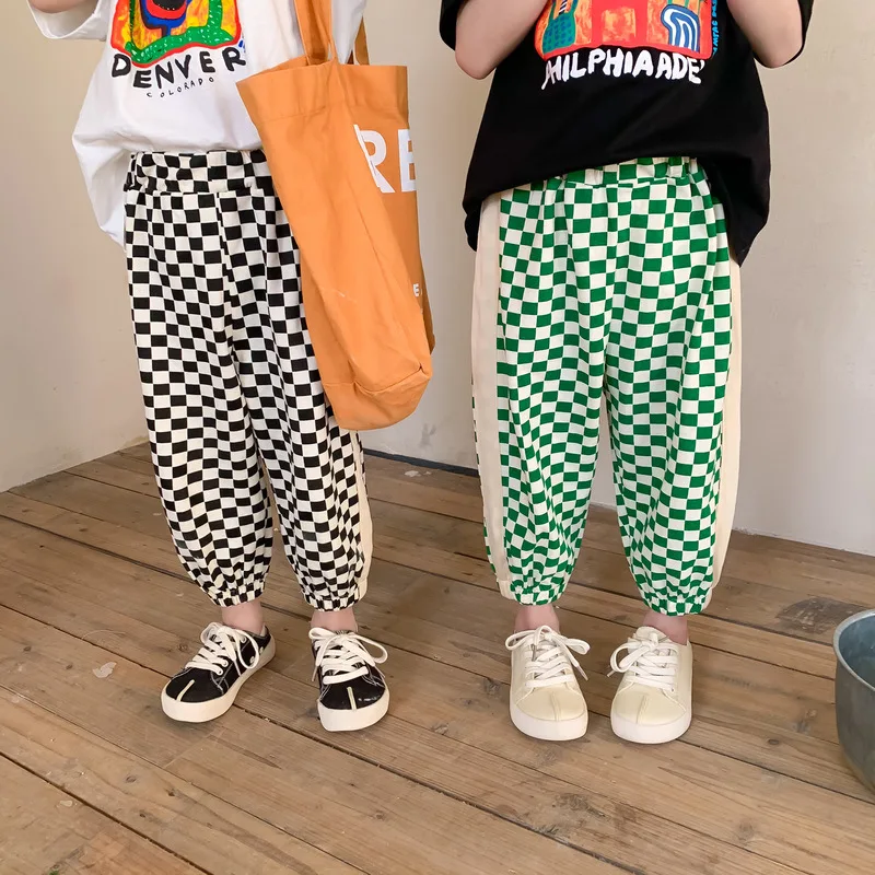 Children's Pants 2022 Summer New Korean Boys and Girls Checkerboard Cropped Trousers Children's Thin Long Plaid Trousers
Children's Pants 2022 Summer New Korean Boys and Girls Checkerboard Cropped Trousers Children's Thin Long Plaid Trousers
