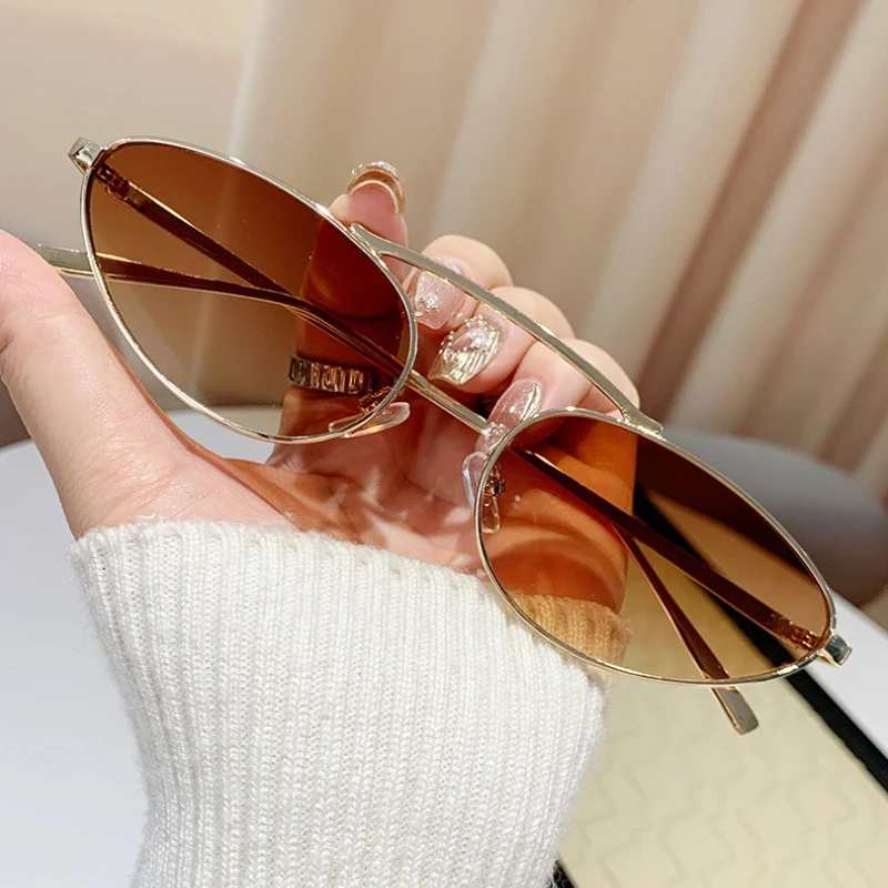 2026 New Fashionable Oval Frame Sunglasses Trendy Street Style Cat Eye Shades Outdoor Travel Anti-UV Sun Glasses UV400
2026 New Fashionable Oval Frame Sunglasses Trendy Street Style Cat Eye Shades Outdoor Travel Anti-UV Sun Glasses UV400