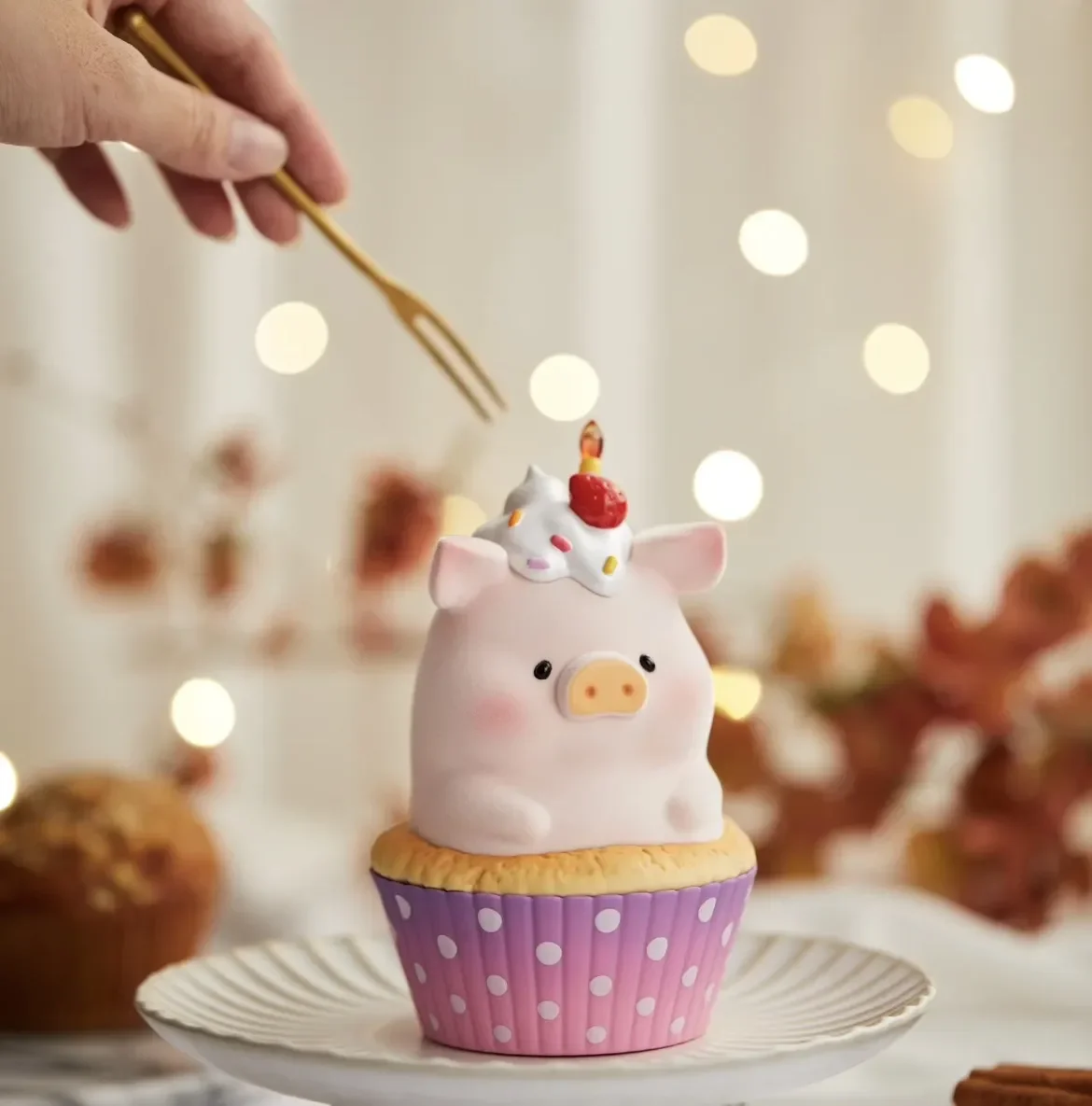 Kawaii Geniune Lulu Pig Cupcake Cupcake Basic Style/exclusive Version Anime Figure Toy Kids Christmas Gifts
Kawaii Geniune Lulu Pig Cupcake Cupcake Basic Style/exclusive Version Anime Figure Toy Kids Christmas Gifts