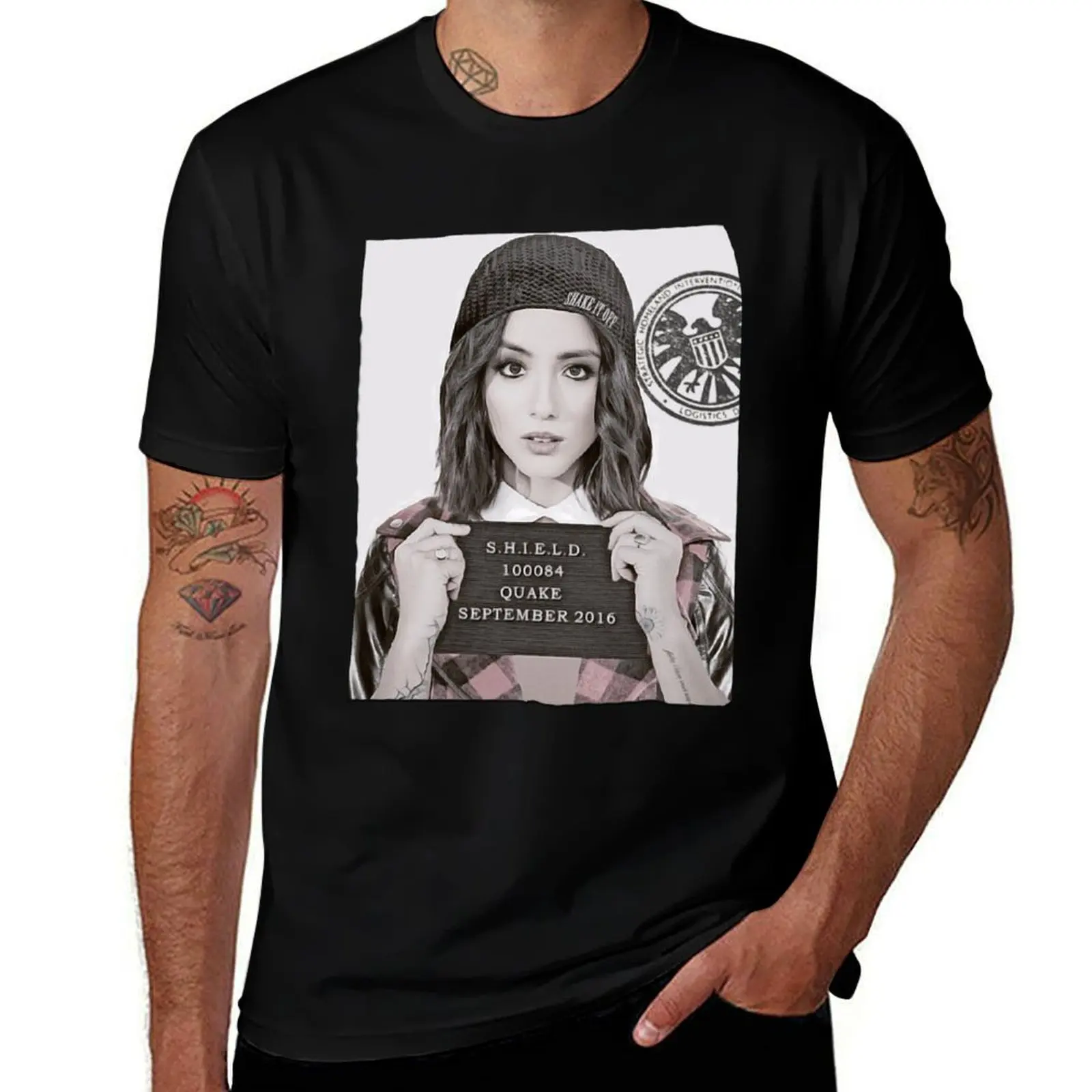 Quake Mug Shot T-Shirt Lightweight Casual Summer T-Shirt
Quake Mug Shot T-Shirt Lightweight Casual Summer T-Shirt