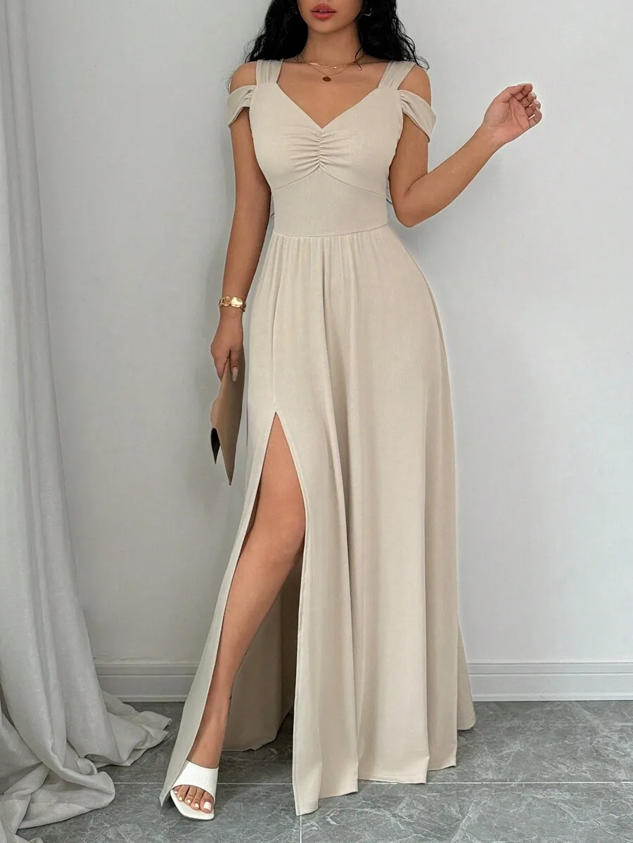 Elegant V-Neck Cold Shoulder Maxi Dress with High Slit for Women, French Style Evening Gown
Elegant V-Neck Cold Shoulder Maxi Dress with High Slit for Women, French Style Evening Gown