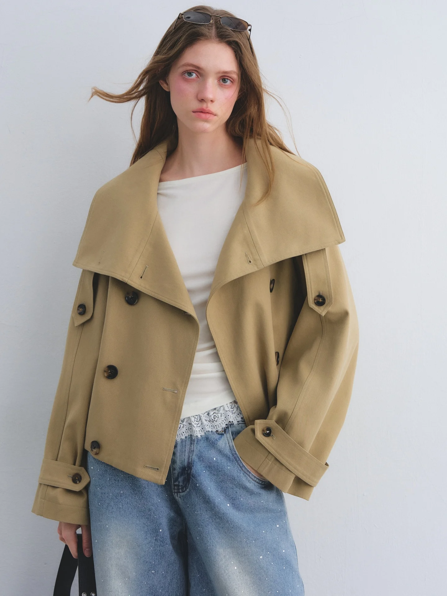 AsGony Double-Breasted Padded Coat Casual Loose Fit Short Style British Style Women's Outerwear Shape Body Type
AsGony Double-Breasted Padded Coat Casual Loose Fit Short Style British Style Women's Outerwear Shape Body Type