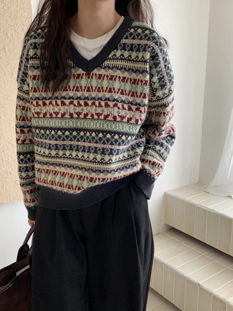 ZY Fair Isle Vintage V-Ne Sweater Women Loose Lazy Sle Autumn Winter Thiened Knitted Top Overhead Commuting Sle Loose...
ZY Fair Isle Vintage V-Ne Sweater Women Loose Lazy Sle Autumn Winter Thiened Knitted Top Overhead Commuting Sle Loose...