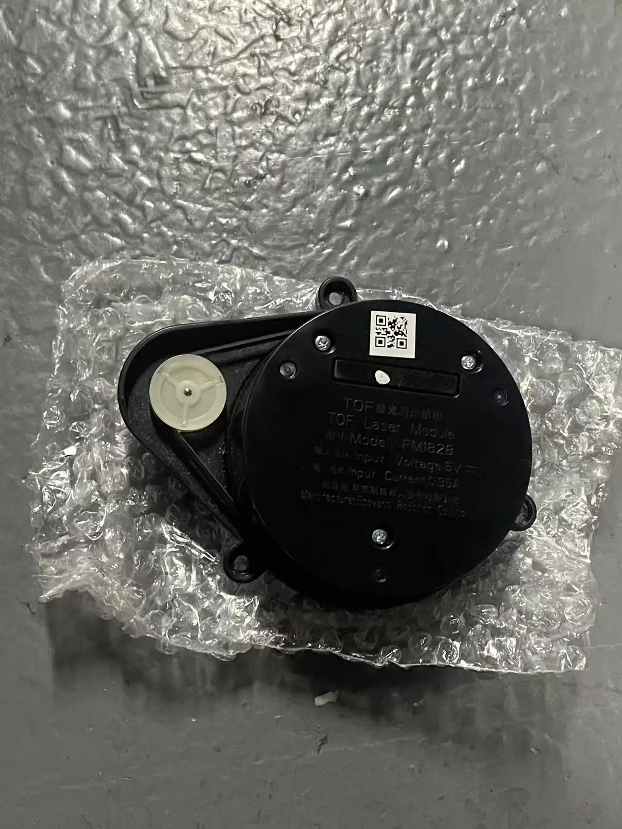 Orijinal ECOVACS ToF lazer sensörü deeünitesi FM1828 DEEBOT için deepro T9 T8 Max T9 güç T9 AIVI robotlu süpürge yedek parça
Orijinal ECOVACS ToF lazer sensörü deeünitesi FM1828 DEEBOT için deepro T9 T8 Max T9 güç T9 AIVI robotlu süpürge yedek parça