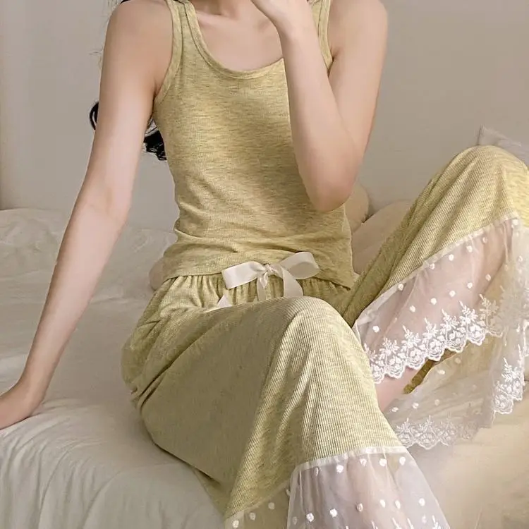 Women's Crochet Lace 2 Pieces Pajamas Sleeveless V-Neck Set Casual Sleepwear Suit Sexy Solid Home Clothes Summer Wear
Women's Crochet Lace 2 Pieces Pajamas Sleeveless V-Neck Set Casual Sleepwear Suit Sexy Solid Home Clothes Summer Wear