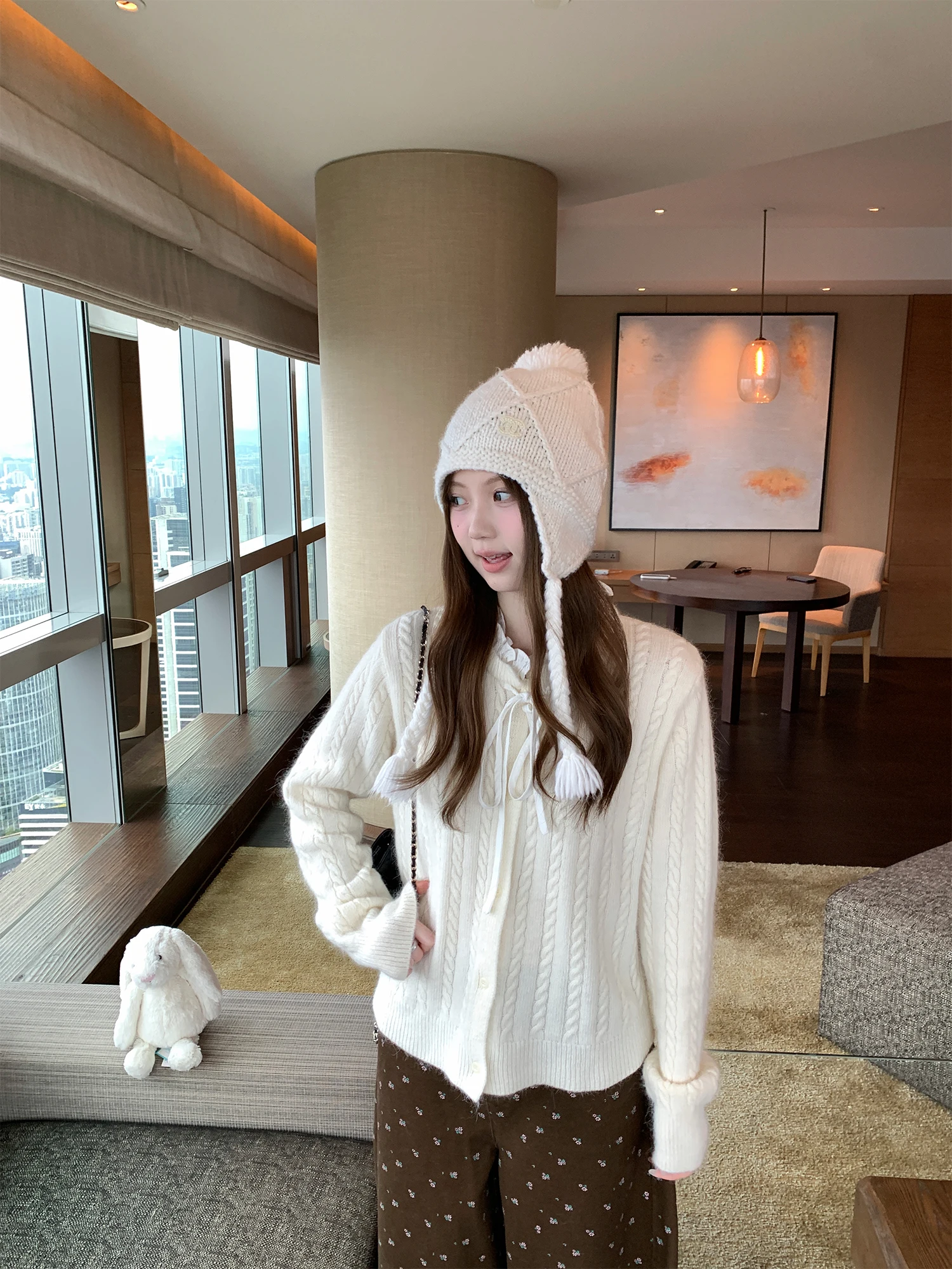 Корейский вязаный кардиган с длинными рукавами и милым узлом, мягкий, конфетных цветов, для повседневной носки, для девушек, весна
Корейский вязаный кардиган с длинными рукавами и милым узлом, мягкий, конфетных цветов, для повседневной носки, для девушек, весна