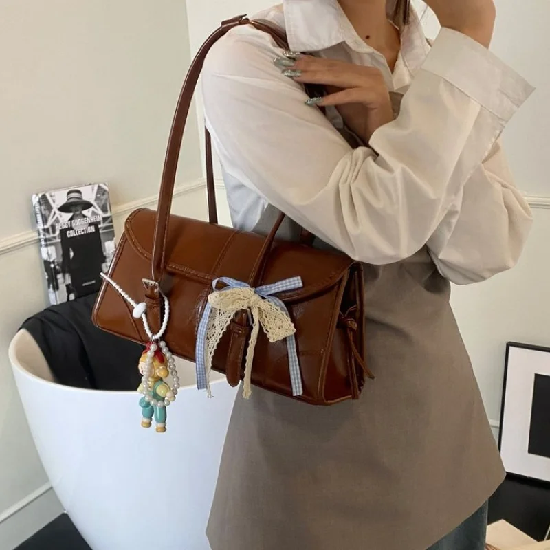 Женская сумка-мессенджер премиум-класса, роскошная кожаная сумка через плечо, элегантная сумка-тоут известного дизайнера для женщин
Женская сумка-мессенджер премиум-класса, роскошная кожаная сумка через плечо, элегантная сумка-тоут известного дизайнера для женщин