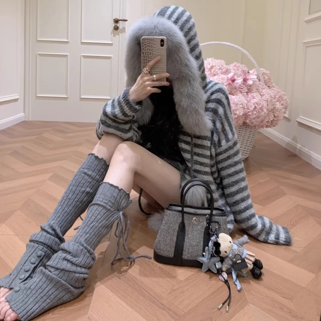 Кардиганы с бахромой, женские осенние свитера премиум-класса, повседневные, приталенные, с плюшевыми вставками, с рукавами «летучая мышь», имитация двухслойности, с планкой на пуговицах, для офиса (OL)
Кардиганы с бахромой, женские осенние свитера премиум-класса, повседневные, приталенные, с плюшевыми вставками, с рукавами «летучая мышь», имитация двухслойности, с планкой на пуговицах, для офиса (OL)