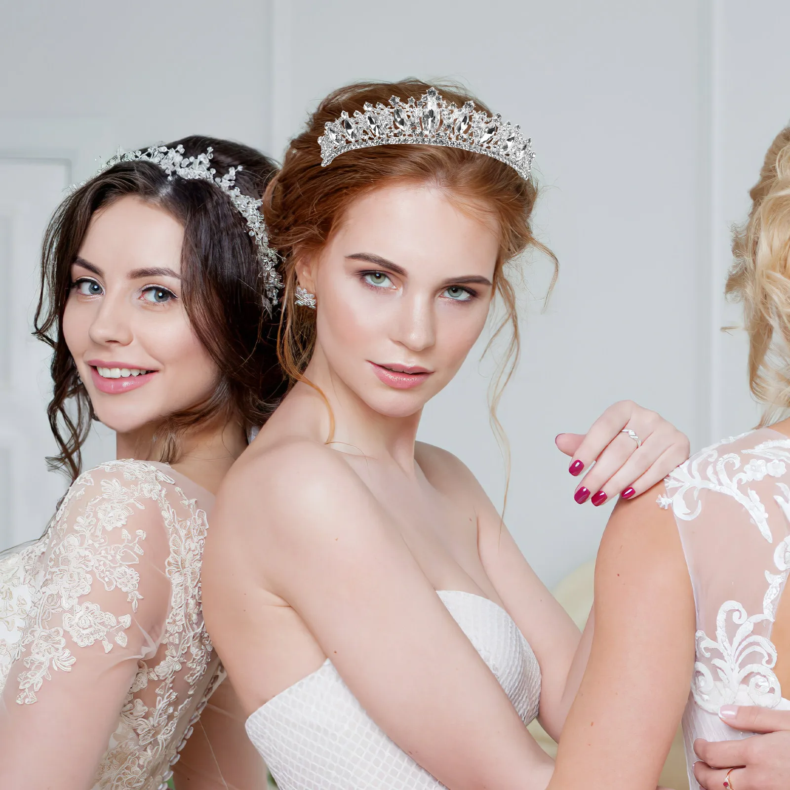 Bridal Crown Crystal Rhinestone Comb Hair Hoop Exquisite Wedding Bride Tiara Headpiece Hairband Elegant Party Headwear
Bridal Crown Crystal Rhinestone Comb Hair Hoop Exquisite Wedding Bride Tiara Headpiece Hairband Elegant Party Headwear
