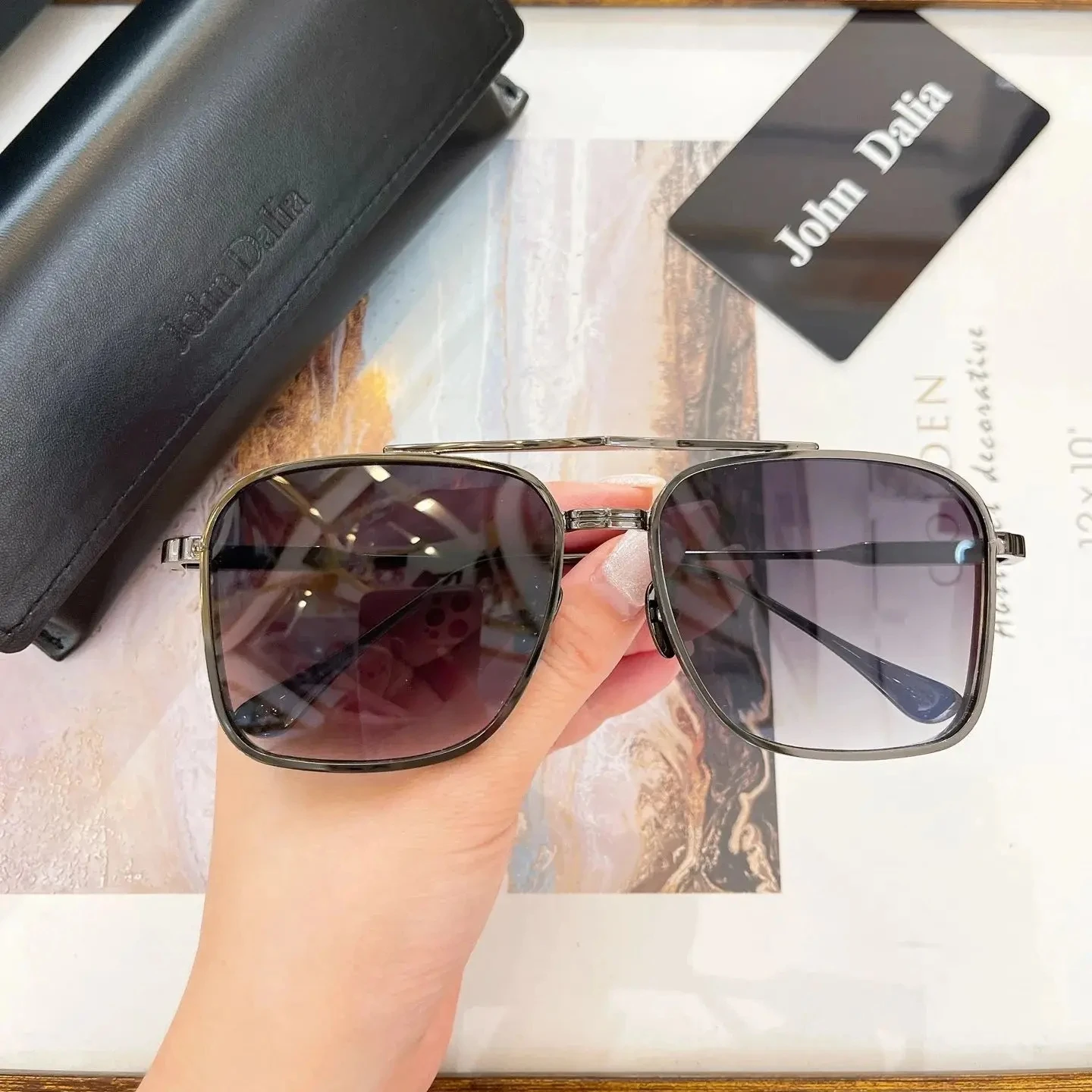 Newest Brand Women Men Sunglasses Retro UV400 Driving Anti-Glare Trendy Casual Metal Frame For Unisex Eyeglasses JOHN DALIA BRAD
Newest Brand Women Men Sunglasses Retro UV400 Driving Anti-Glare Trendy Casual Metal Frame For Unisex Eyeglasses JOHN DALIA BRAD