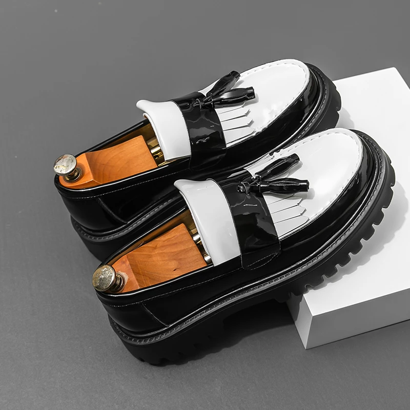 Loafers Men Thick-soled Lightweight Fashionable Social Leather Shoes Outdoor Travel Mountaineering Shoes Black White Size 38-46
Loafers Men Thick-soled Lightweight Fashionable Social Leather Shoes Outdoor Travel Mountaineering Shoes Black White Size 38-46