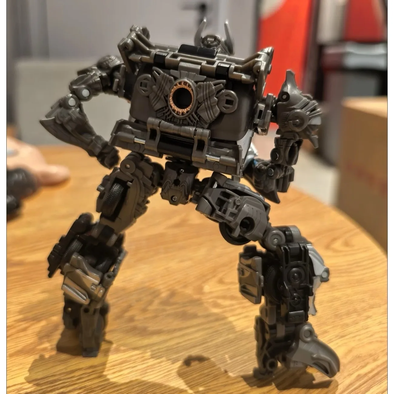 In Stock Transformation Toys Movie Edition SS90 Galvatron Voyager Grade Figure Deformable Robot Model New Free Shipping
In Stock Transformation Toys Movie Edition SS90 Galvatron Voyager Grade Figure Deformable Robot Model New Free Shipping