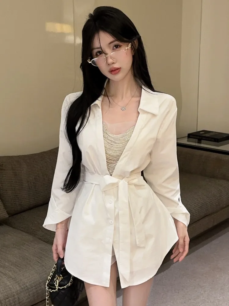 Loose Long Sleeve Shirt And Shorts Two Piece Set Women's Korean Style Casual Fashion Belted Turn-down Collar Spicy Girl Sprin...
Loose Long Sleeve Shirt And Shorts Two Piece Set Women's Korean Style Casual Fashion Belted Turn-down Collar Spicy Girl Sprin...