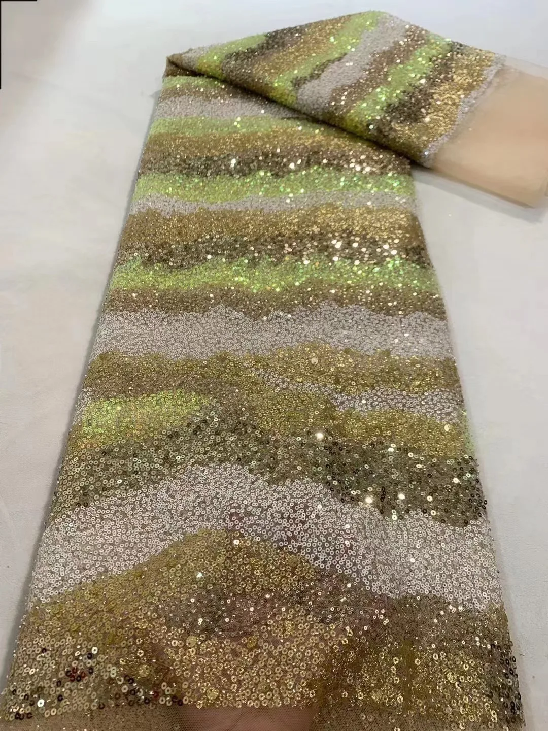 2024 High Quality Nigerian French Cord Embroidery Fabric Beaded Lace African Sequin Lace Mesh Fabric For Women Dress Sew 5 Yards
2024 High Quality Nigerian French Cord Embroidery Fabric Beaded Lace African Sequin Lace Mesh Fabric For Women Dress Sew 5 Yards