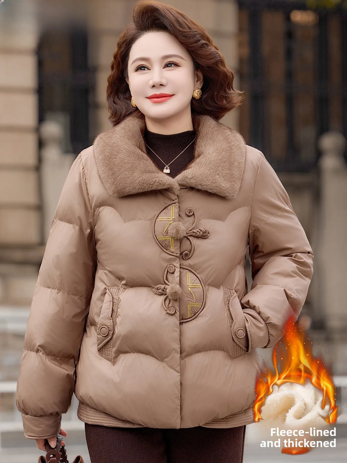 Утепленная хлопковая куртка для женщин на осень-зиму, традиционный китайский стиль, для женщин среднего и старшего возраста
Утепленная хлопковая куртка для женщин на осень-зиму, традиционный китайский стиль, для женщин среднего и старшего возраста